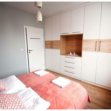 Color 24 Premium Apartment Stalowa Wola Exterior photo